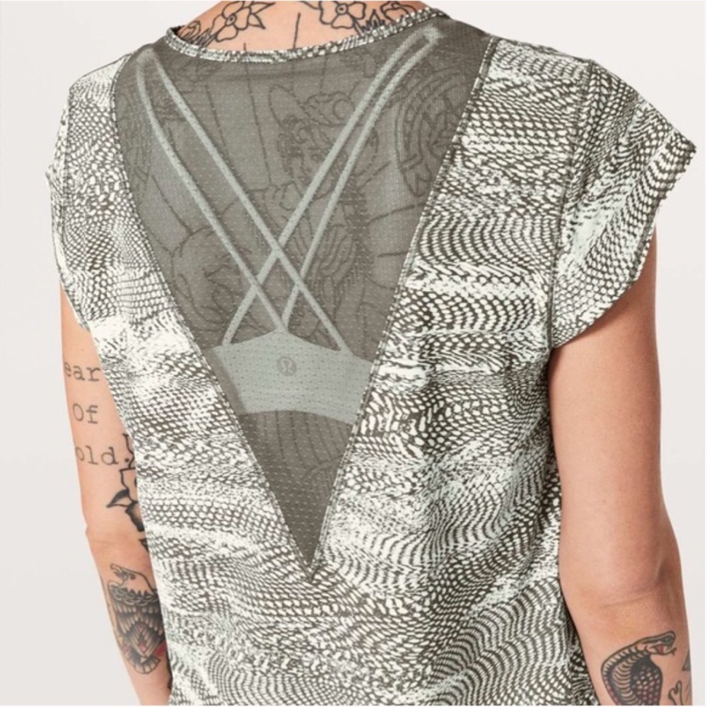 Lululemon For The Run Short Sleeve